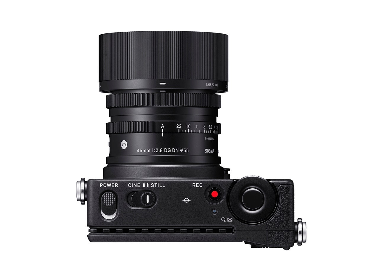 fp - Mirrorless Camera + 45MM F/2.8 DG DN (C)